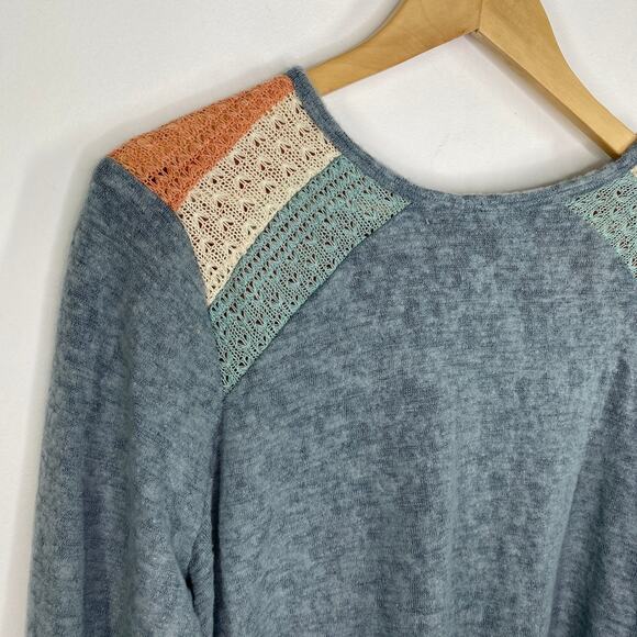 Ces Femme Blue Knit Shoulder Long Sleeve Shirt Women's Plus Size 1XL NWOT - Picture 4 of 7